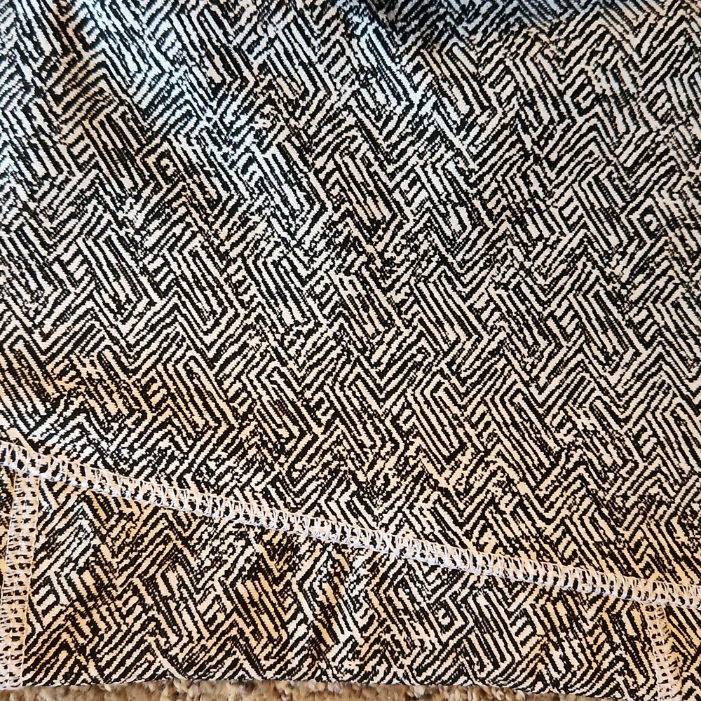 Champion Black and White Patterned Leggings - Picture 7 of 7